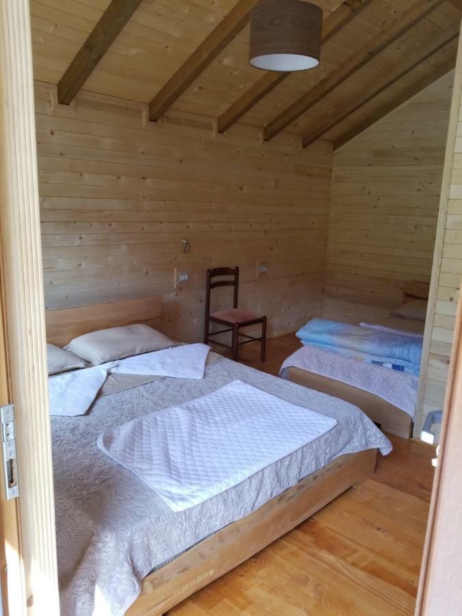 Villas Jezerca 瓦勒博内 外观 照片